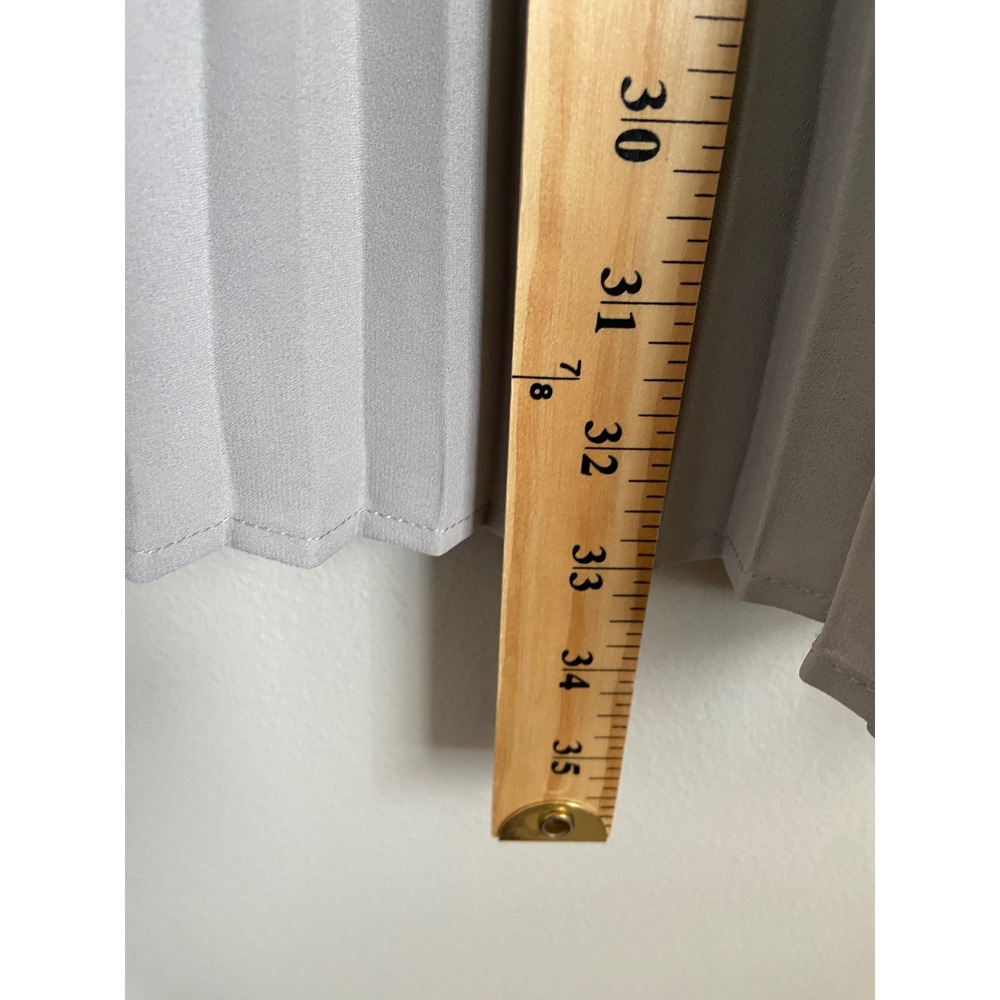 Babaton Aritzia Jude Pleated Midi Skirt Light Gray Oak High Waisted Size L - Picture 4 of 7